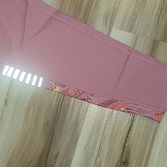 NWT Pink Active Reflective Leggings - Picture 7 of 16
